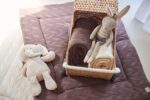 Jollein 037-001-65366 Stofftier Kuscheltier Hase Kaninchen Junge grau – Bild 4